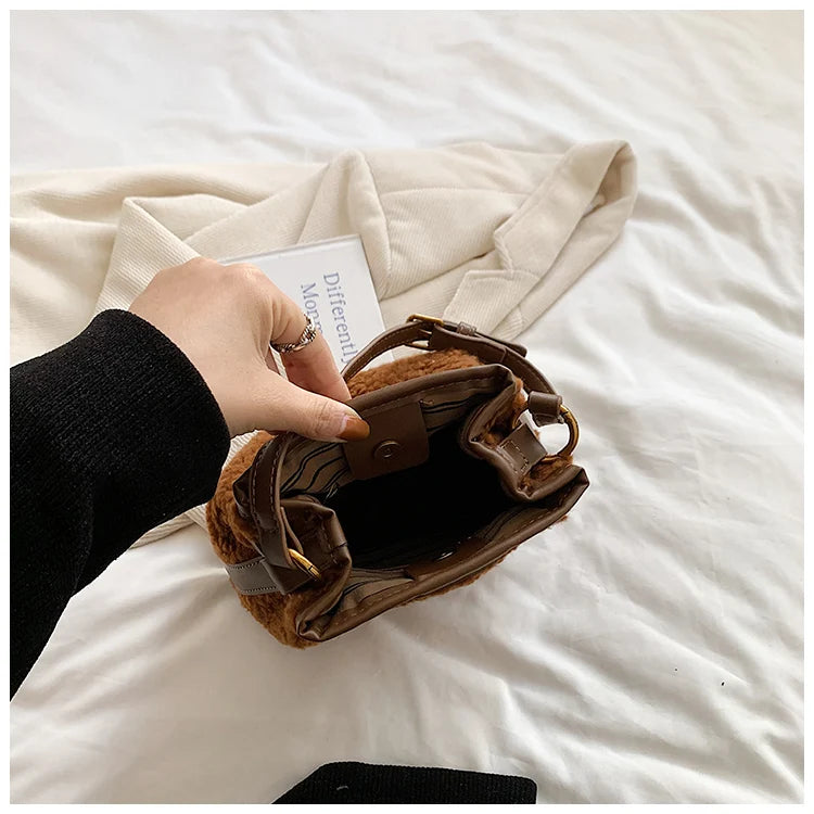 Brynlee Sherpa Bucket Bag